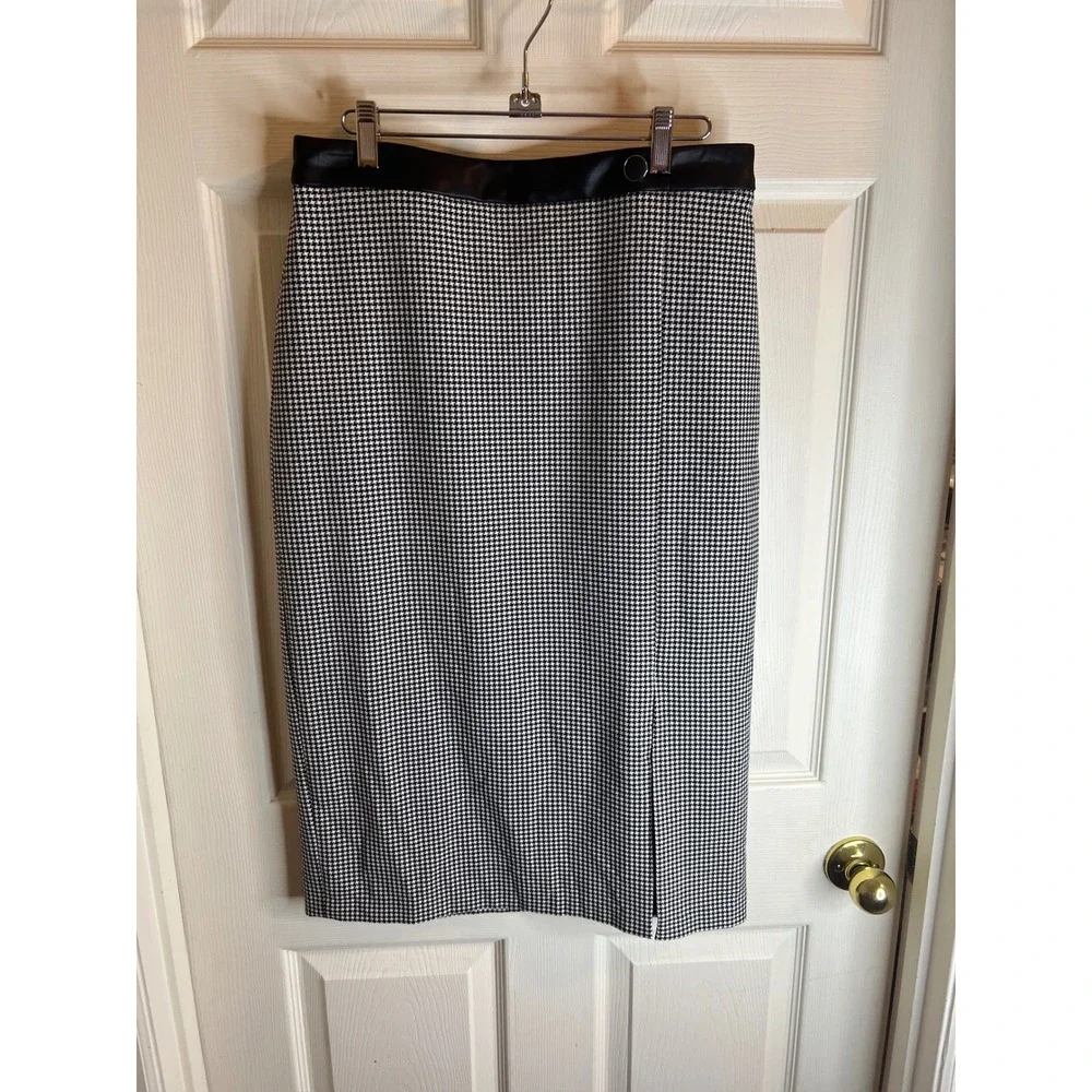Calvin Klein NWOT‎ size 12P black & white gingham/houndstooth midi skirt
